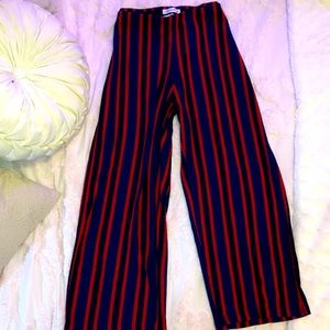 Straight leg woven pant (stretchy!)